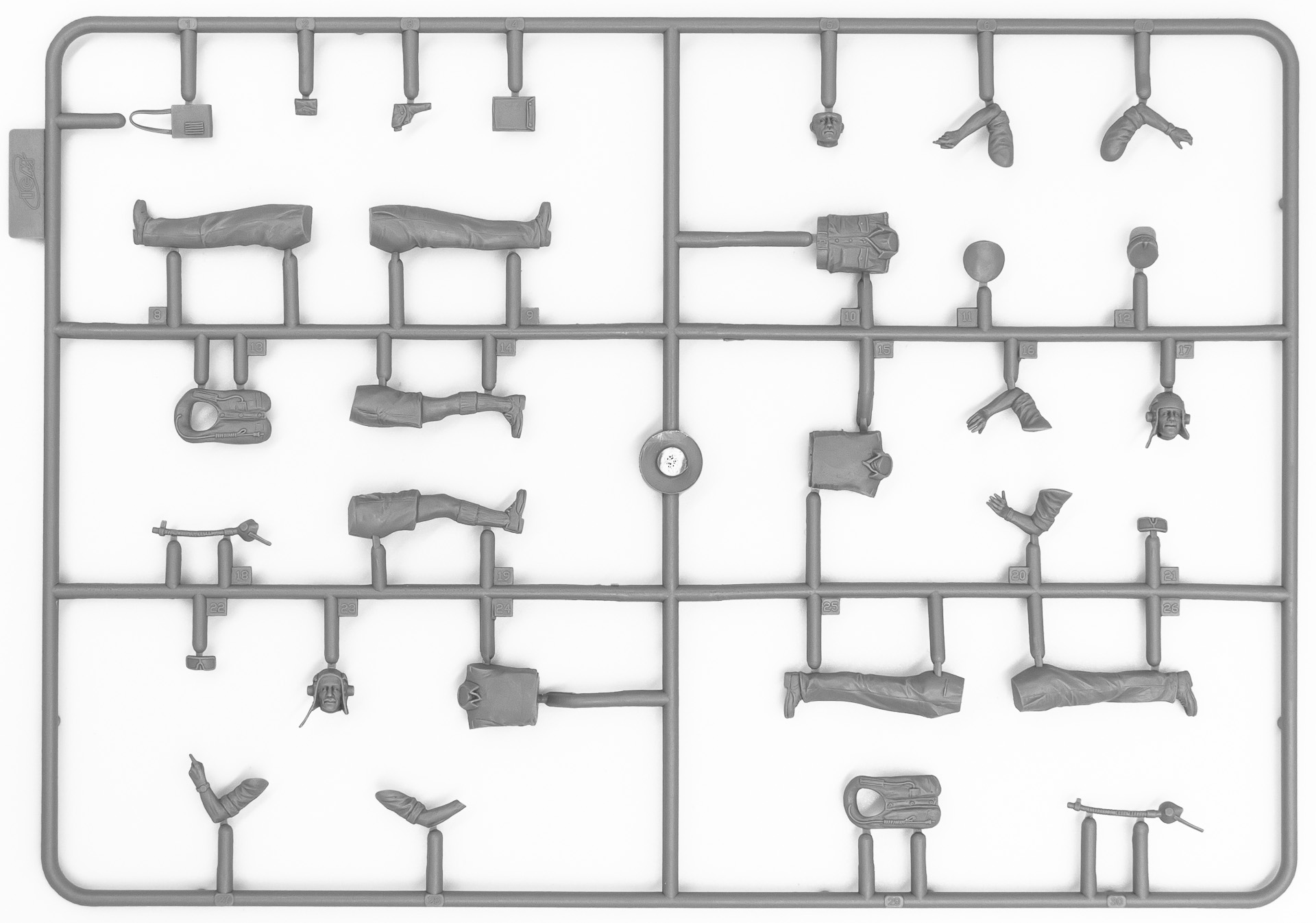32106 Фигуры, Пилоты ВВС Великобритании в тропической униформе (1939-1943) ICM
