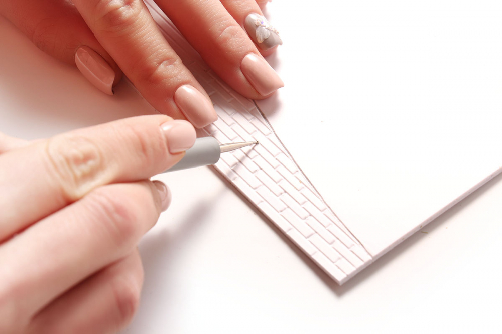 090pvc002 Модельный пластик ПВХ 2мм. (лист 20х30см.)