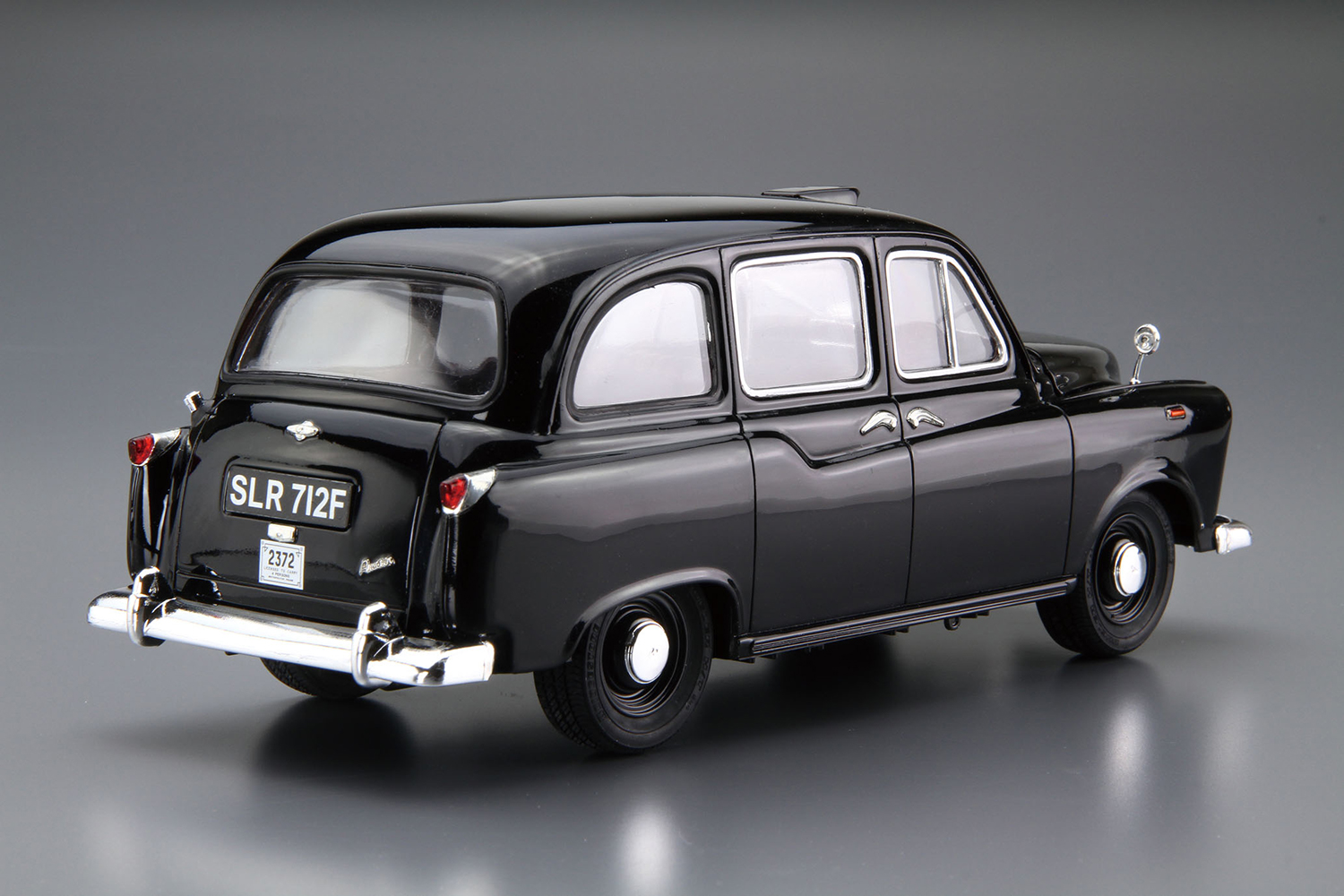 05487 FX-4 London Black Cab ’68 Aoshima