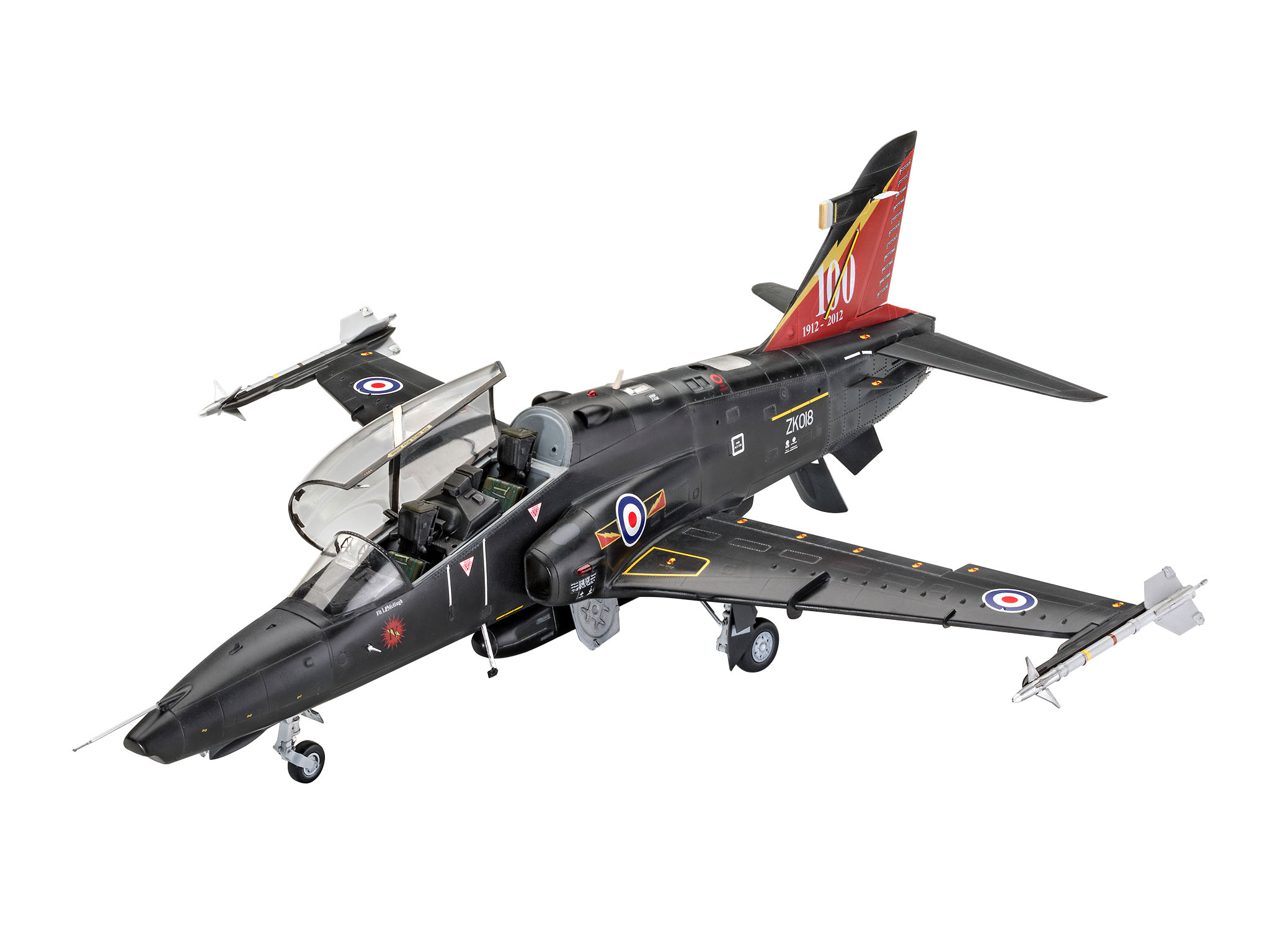 03852RE Реактивный самолет BAe Hawk T2 Revell