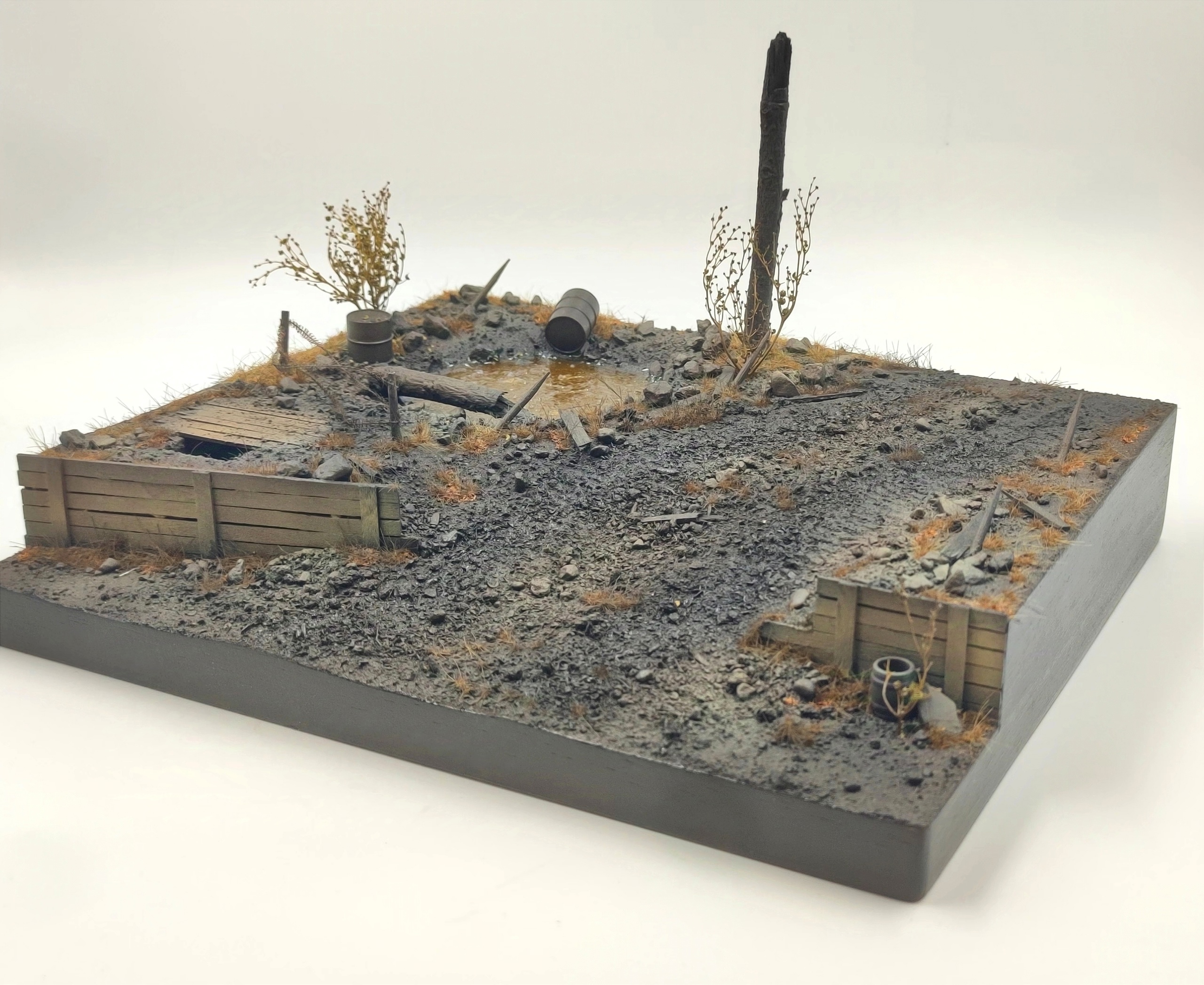 HE-35127 Подставка атака окопа Размер 30*25см