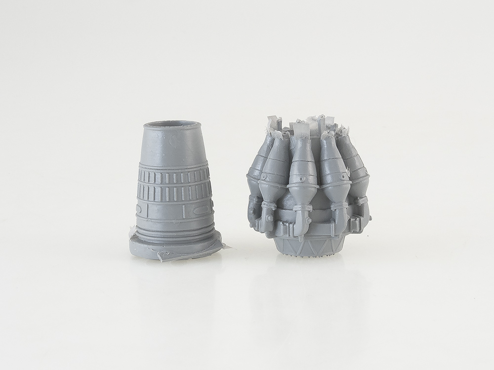 1359AVD Сборная модель Автомобиль-амфибия ЗИЛ-132П с двигателем ВК-1 AVD Models