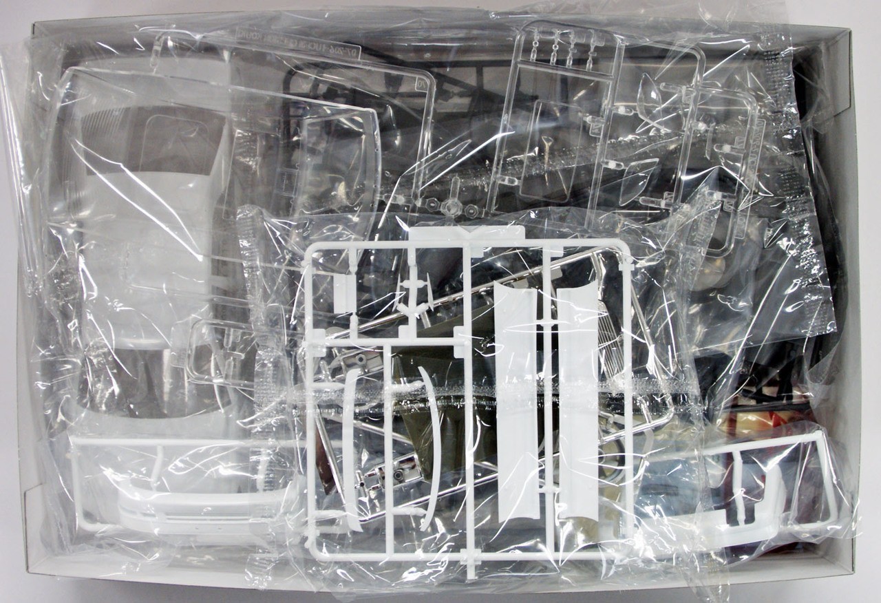 05238 Toyota Celsior Fabulous '03 UCF31 Aoshima