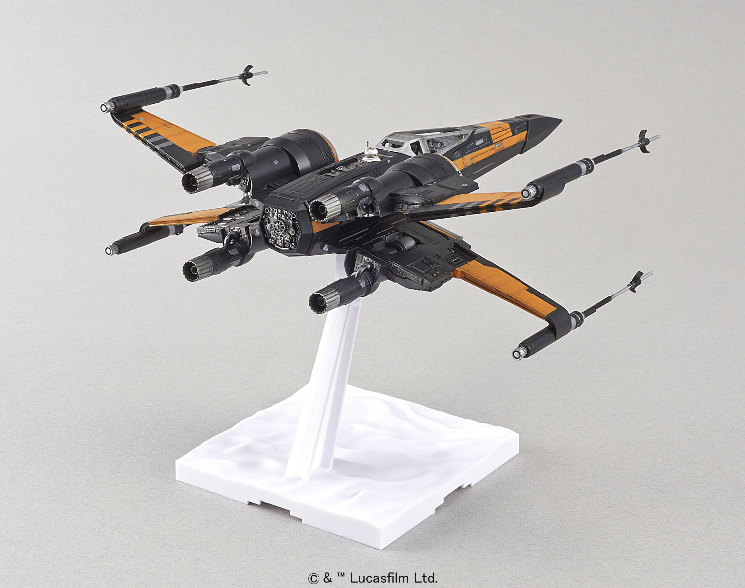 BND-0210500 Модель Poe's X-Wing Fighter Звездные Войны (Star Wars) Bandai