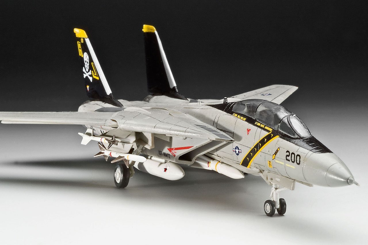 04021 Истребитель F-14A Tomcat Revell