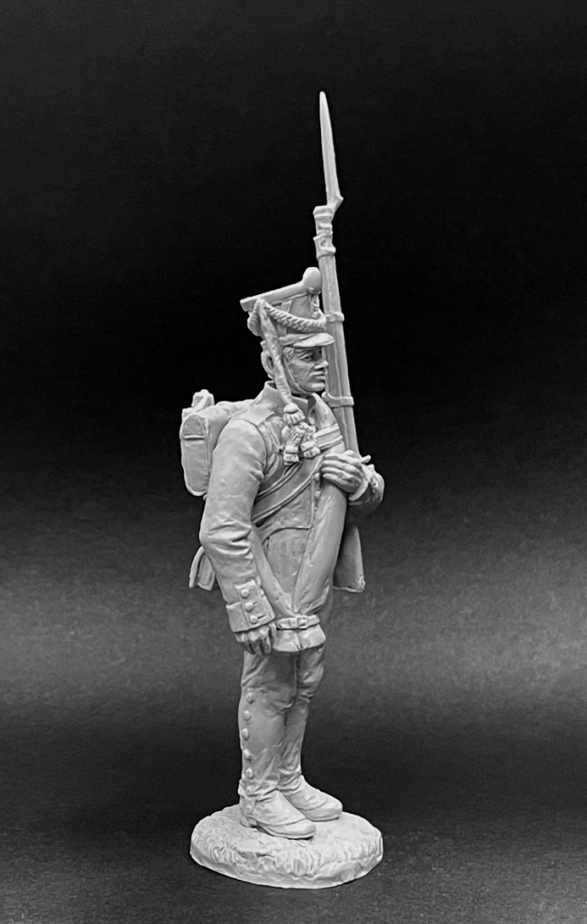 CHM-54268 Рядовой мушкетерских (или егерских) полков, Россия 1812-14 гг. (2 варианта голов, 2 варианта рук, 2 варианта патронных сумок, 2 варианта штыковых ножен). 54 мм. Материал - смола. Chronos Miniatures