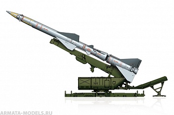 82933 Зенитная ракета на пусковой комплекса С-75 Sam-2 Missile with Launcher Cabin