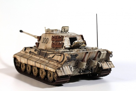 35363 Pz.Kpfw.VI Ausf.B Королевский тигр с башней Хеншель (позднего производства), Германский тяжелый танк ICM