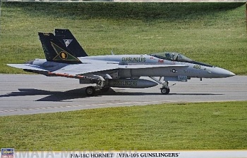 09860 Самолет F/A-18C VFA-105